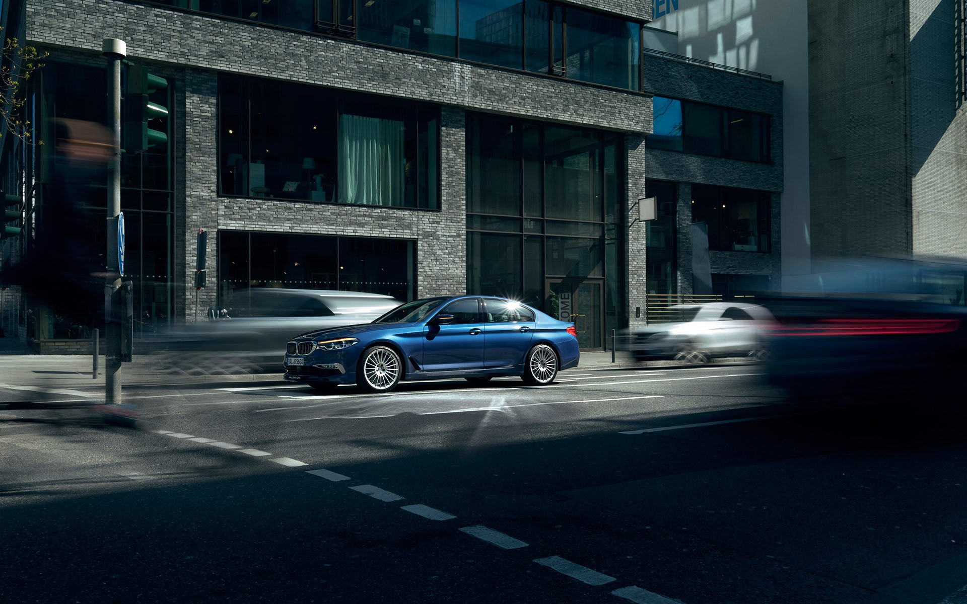2017_07_bmw_alpina_b5_biturbo_01_220480123.jpg