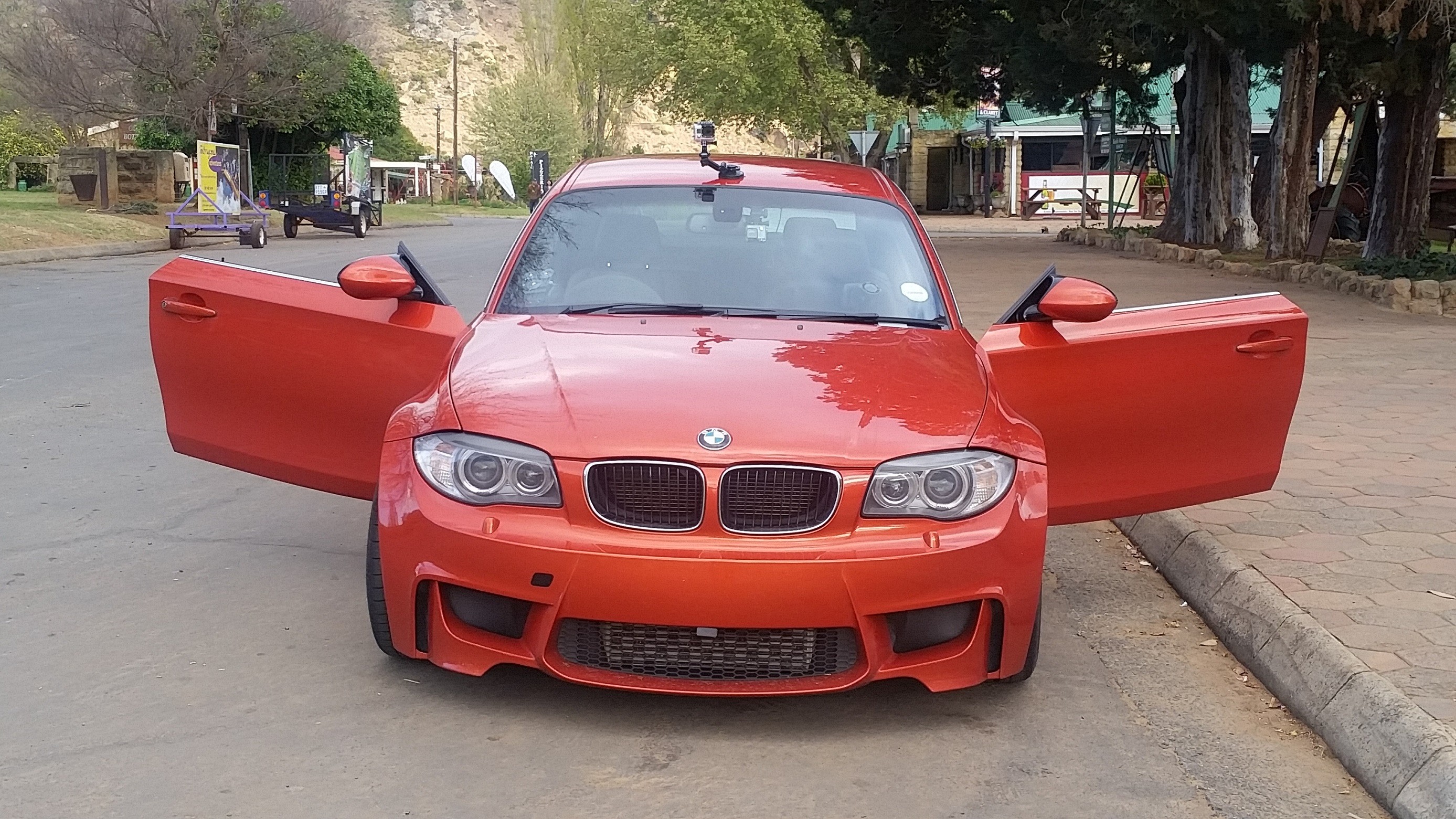 1m_5874834451.jpg