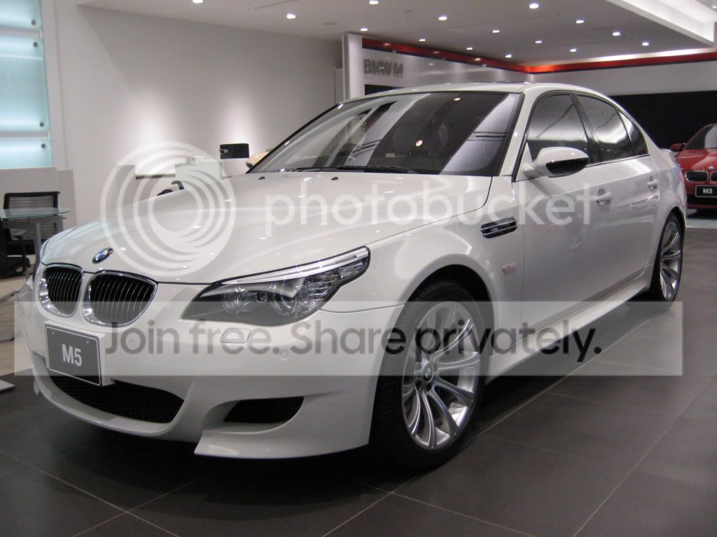 20080723132254BMW_E60_M5_1.jpg