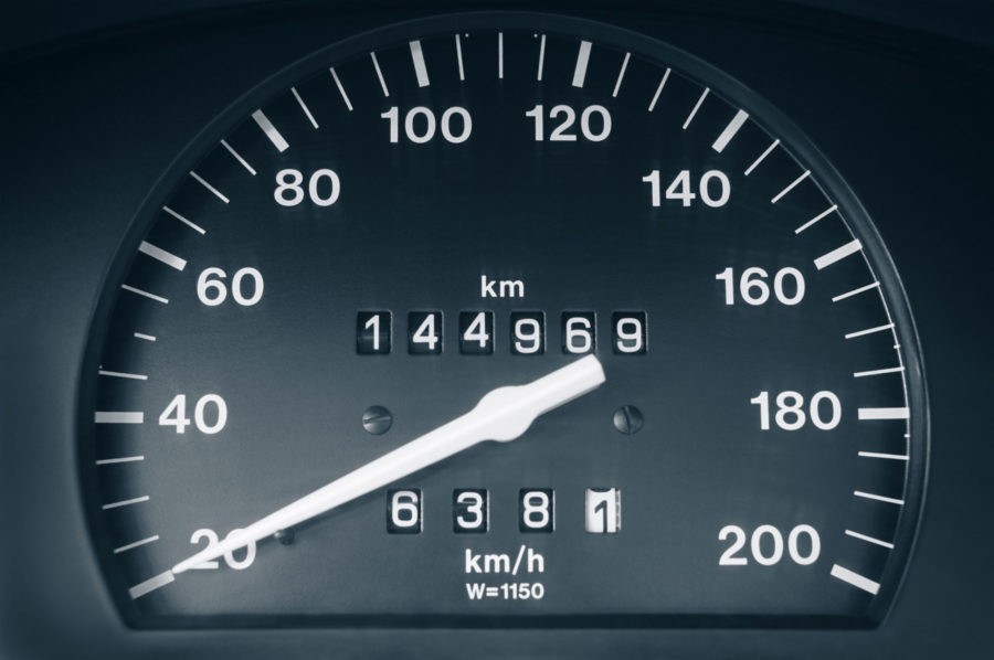 car-odometer-900x598_6737902505.jpg