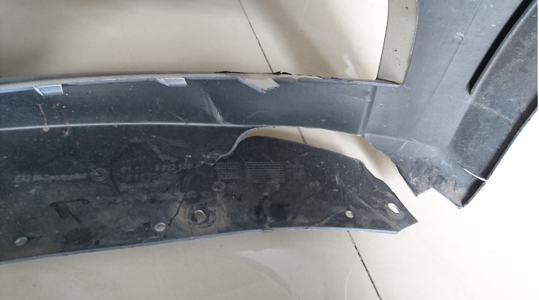 white bumper4_8984091053.jpg