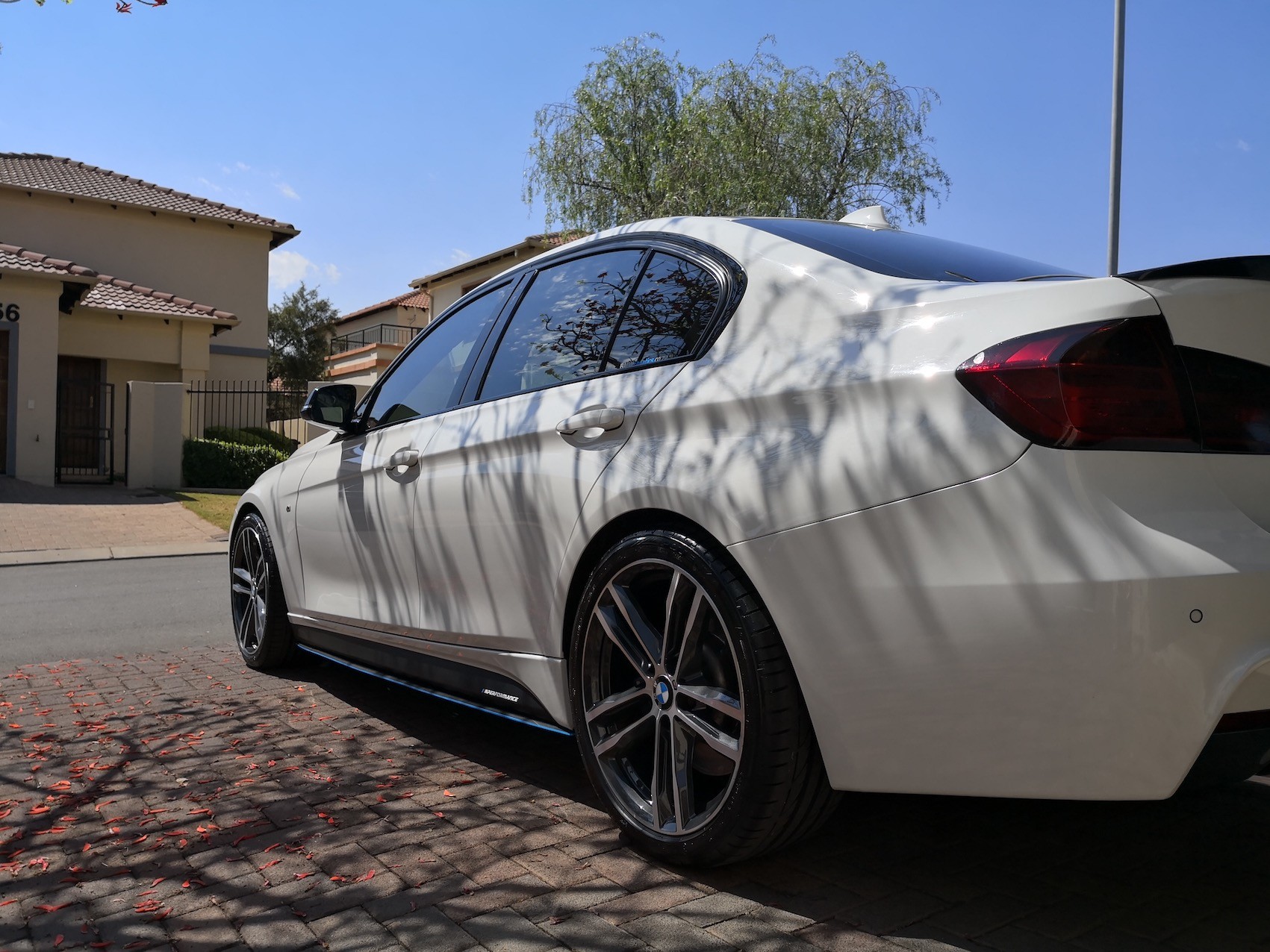 mo 330d 2_6073985667.jpg