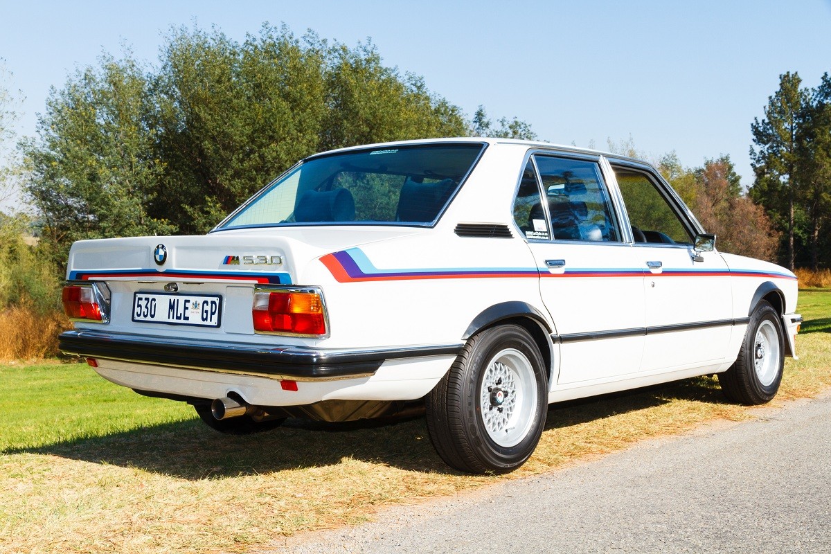 rear view_206240159.jpg