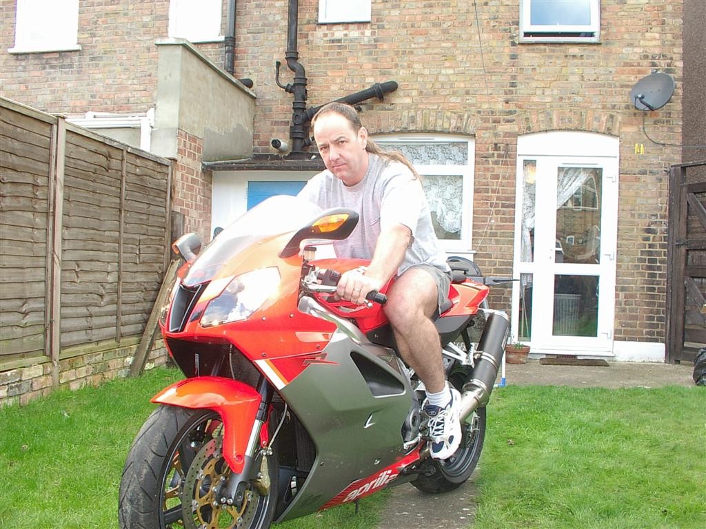 2004 aprillia_4221631684.jpg