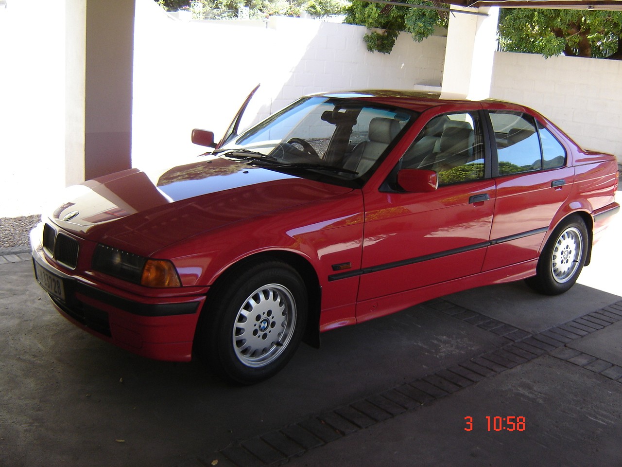 e36 318is 006_5229799728.jpg