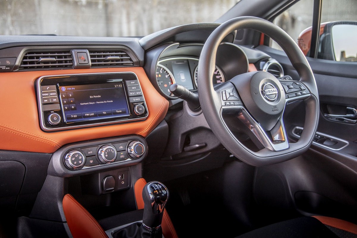 nissan-micra6_4587129440.jpg