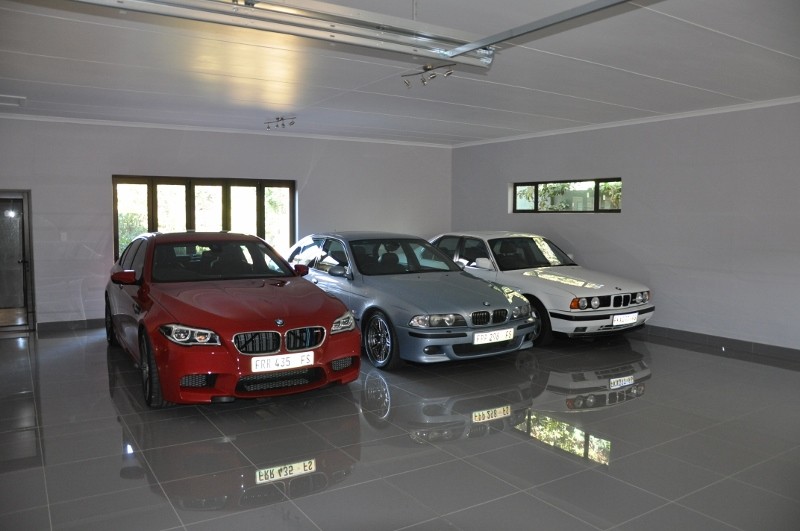 garage 1 004 (800x531)_8405893822.jpg