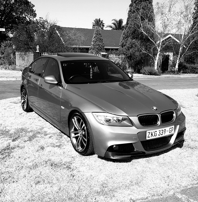 bmw greyscale_8069694485.jpg