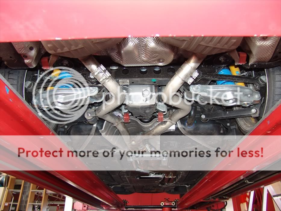 bmw20perform20101.jpg