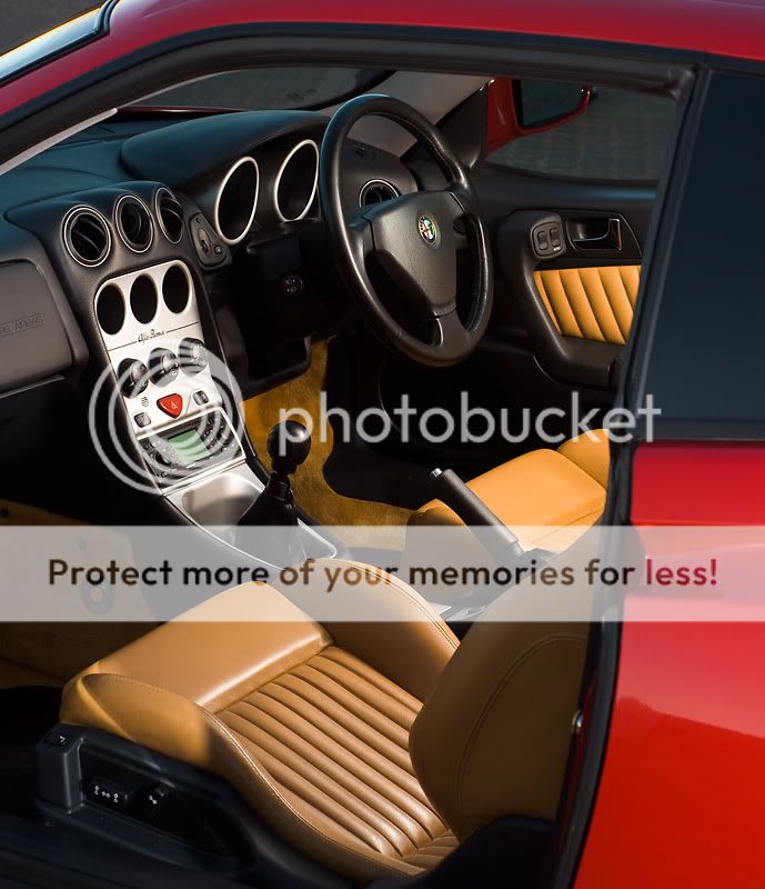 AlfaRomeoGTV30V6-027.jpg