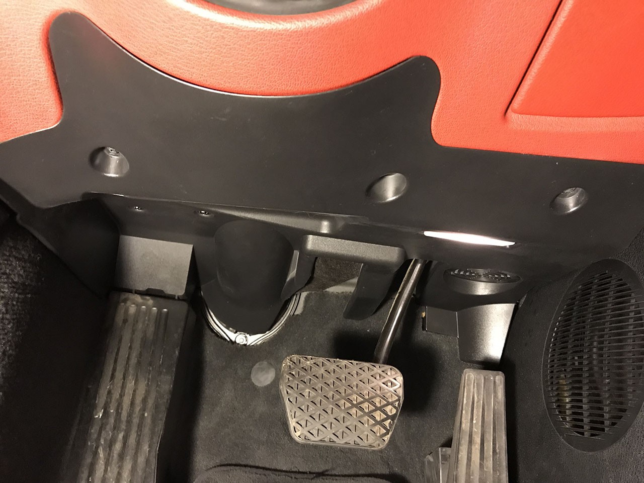 screws to be removed_7328097508.jpg
