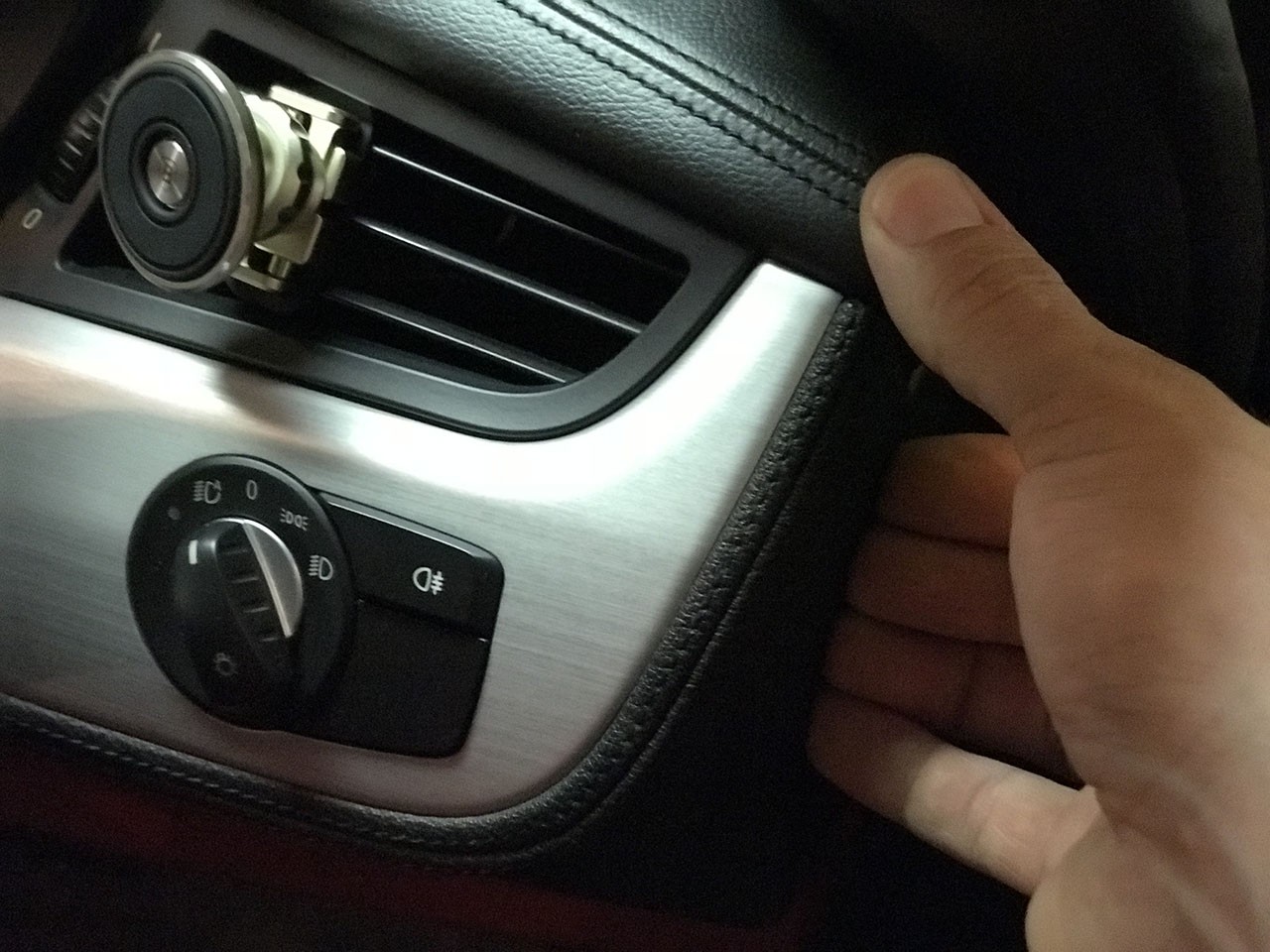 too easy to remove_326290600.jpg