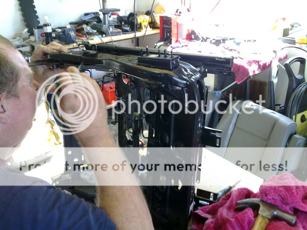 27042010199.jpg