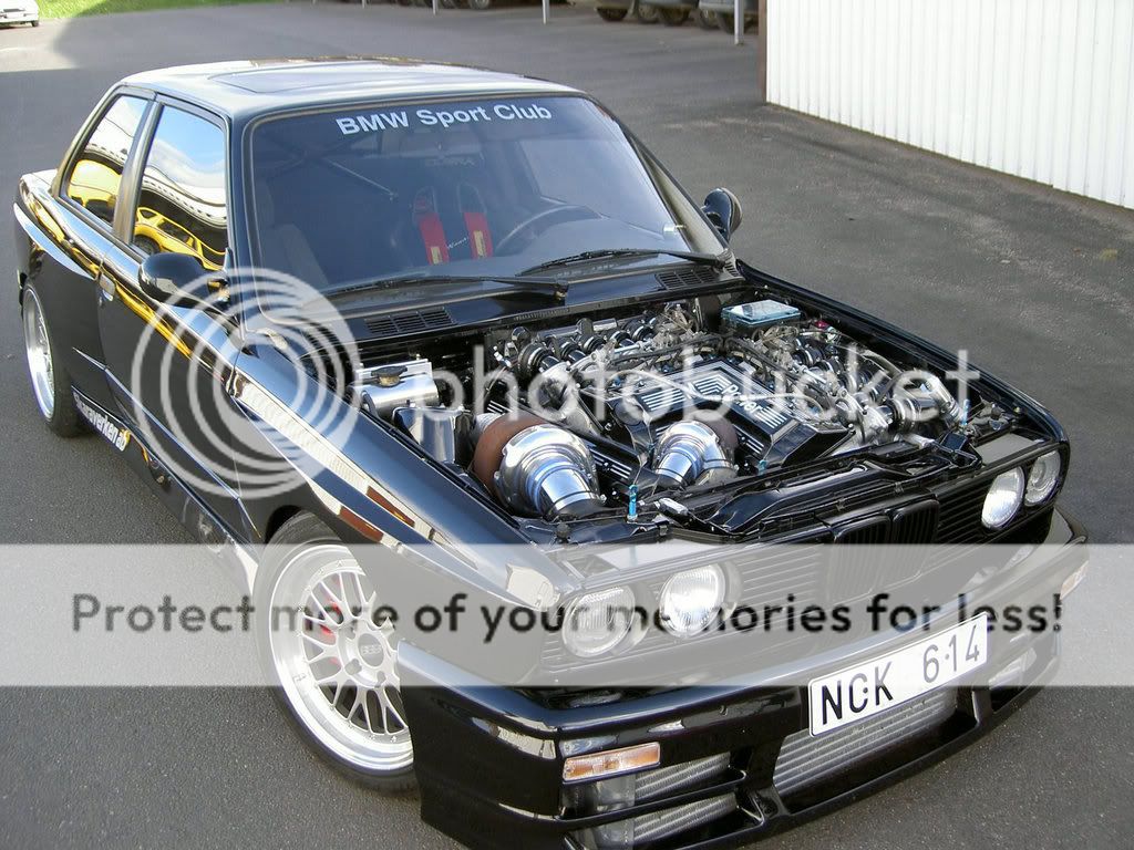 BMW_E30_by_coyoteg40.jpg