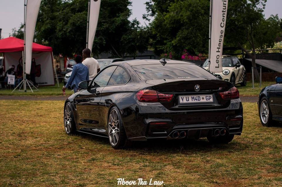 bmw m4_3434537062.jpg