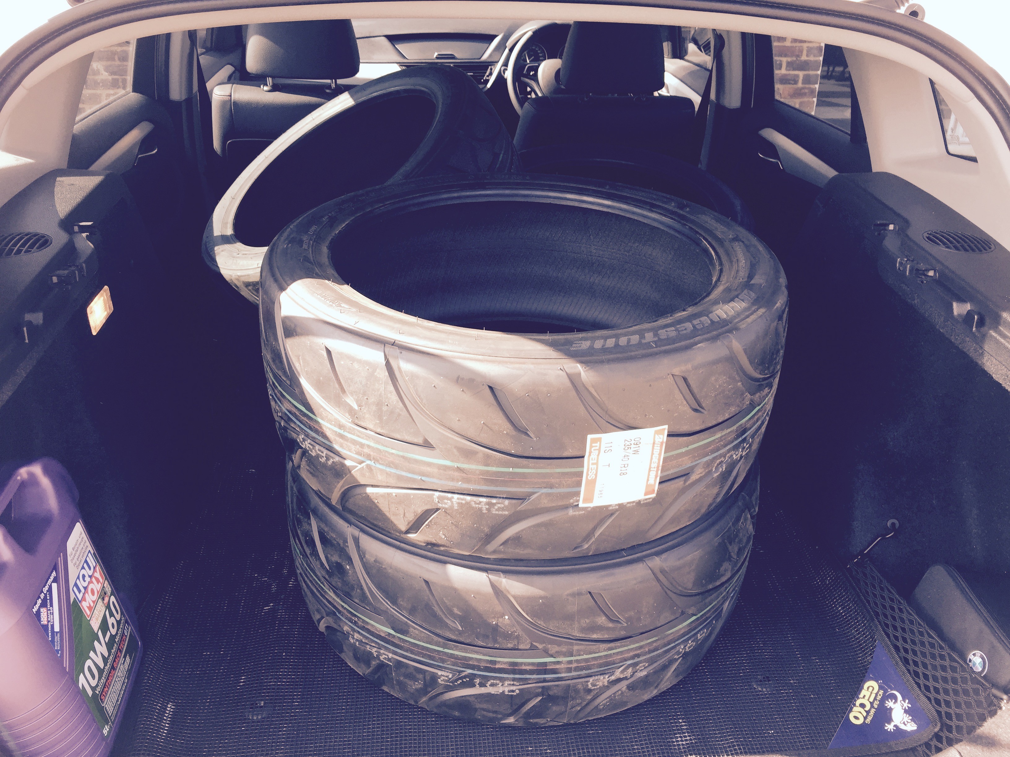 tyres1_2262923000.jpg