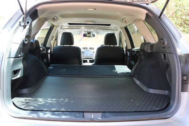 interior-rear-seats-folded_1528979813.jpg
