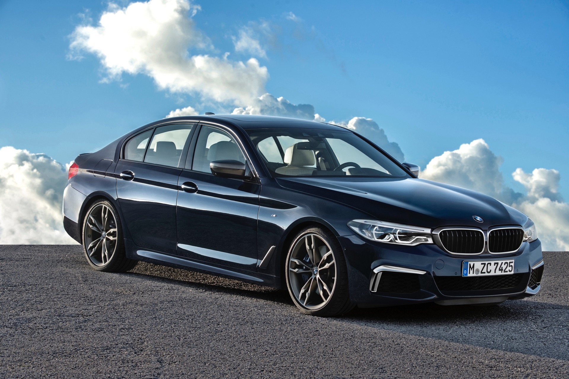 2018-BMW-M550i-xDrive-M-Performance10.jpg