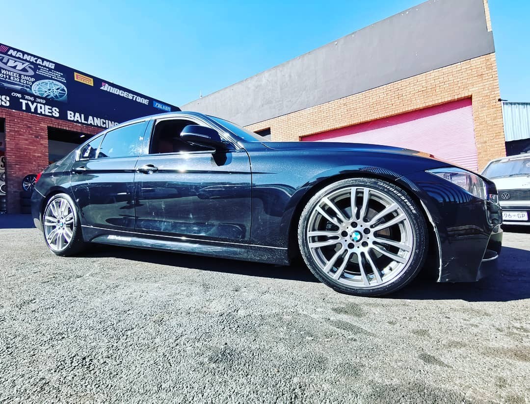 sideview_drop_5527823530.jpg