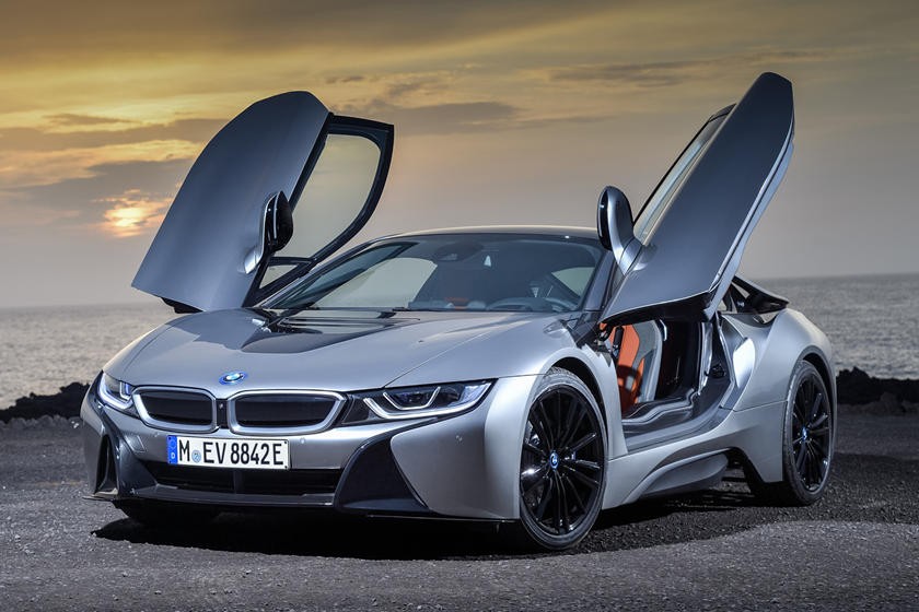 bmw i8_3311573280.jpg