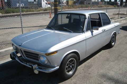 1968_BMW_2002_Front_Corner_1.jpg