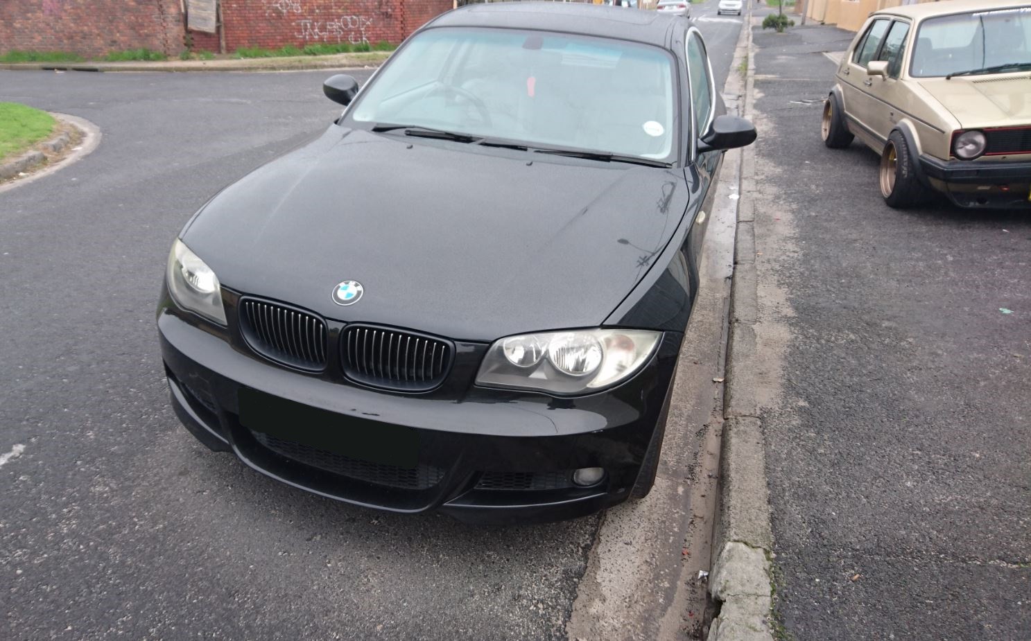 fitted_4302487079.jpg