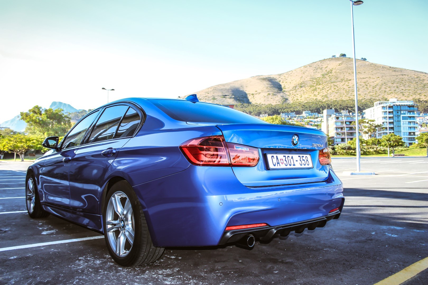 bmw new 3 (large)_696300356.jpg